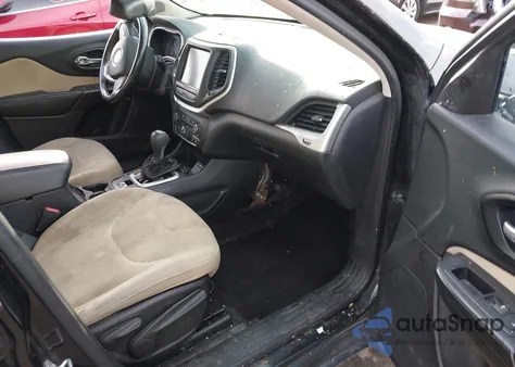 2015 Jeep Cherokee Latitude z USA, uszkodzony, nr VIN 1C4PJLCS1FW793423